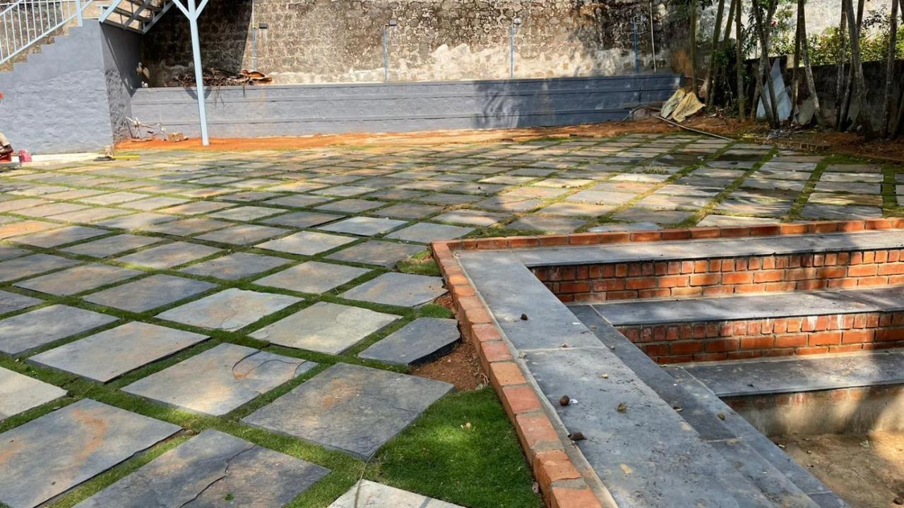 Ayla Homes Madikeri Exteriör bild